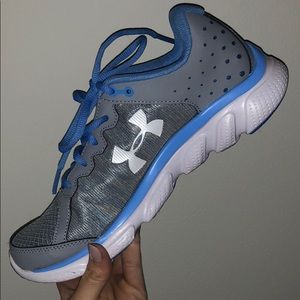 NWOT Under Armour Assert 6 Shoes